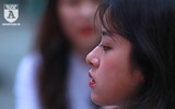 [ẢNH] Nữ sinh Hà Nội bật khóc trong ngày bế giảng